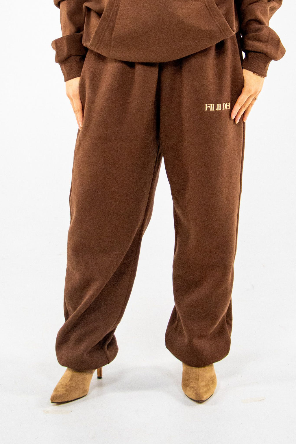 Mocha Essential Jogger